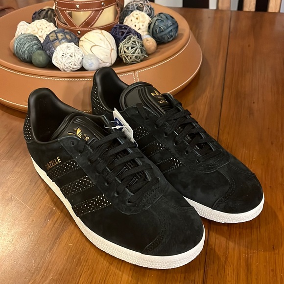 Adidas Gazelle Shoes Sneakers new black gold BY9364 Women’s Sizes - Picture 2 of 13